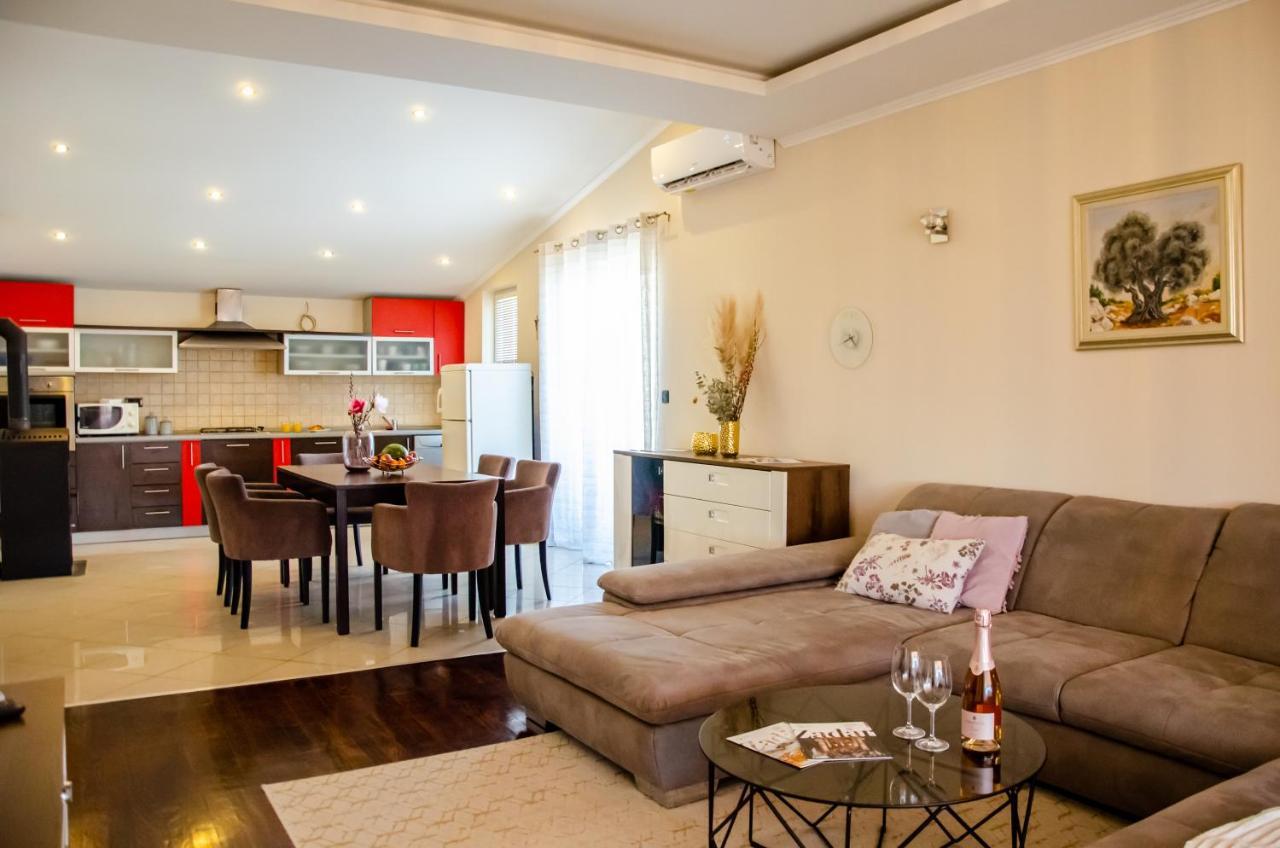 Apartment Kraljic *